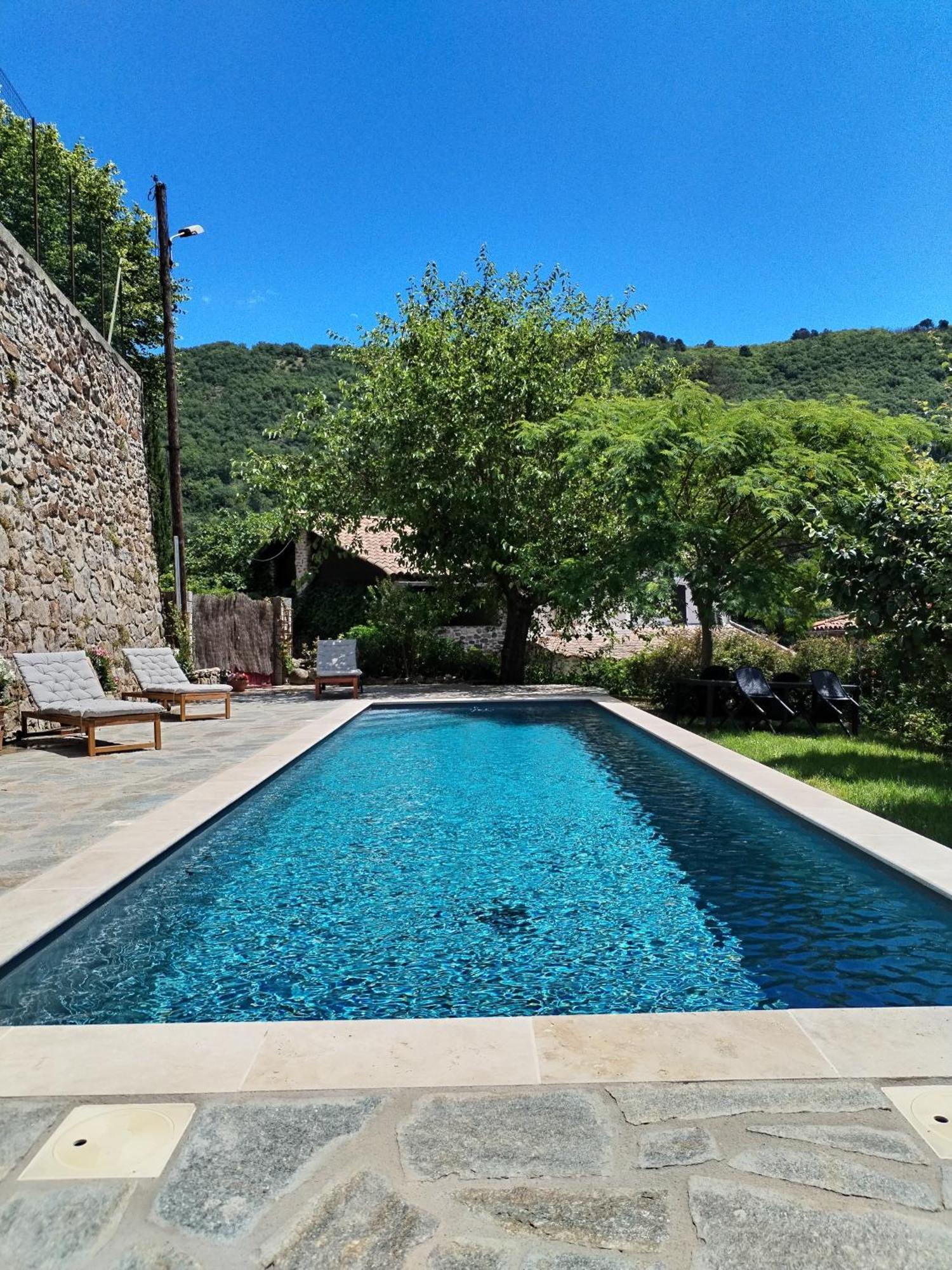 Gagnières Mes Maisons Gardoises, Two Gites Sleeping 13 With Two Private Pools, Kids Room, Laundry, Disco, Free Wifi, Linen And Dog'S Are Welcome מראה חיצוני תמונה