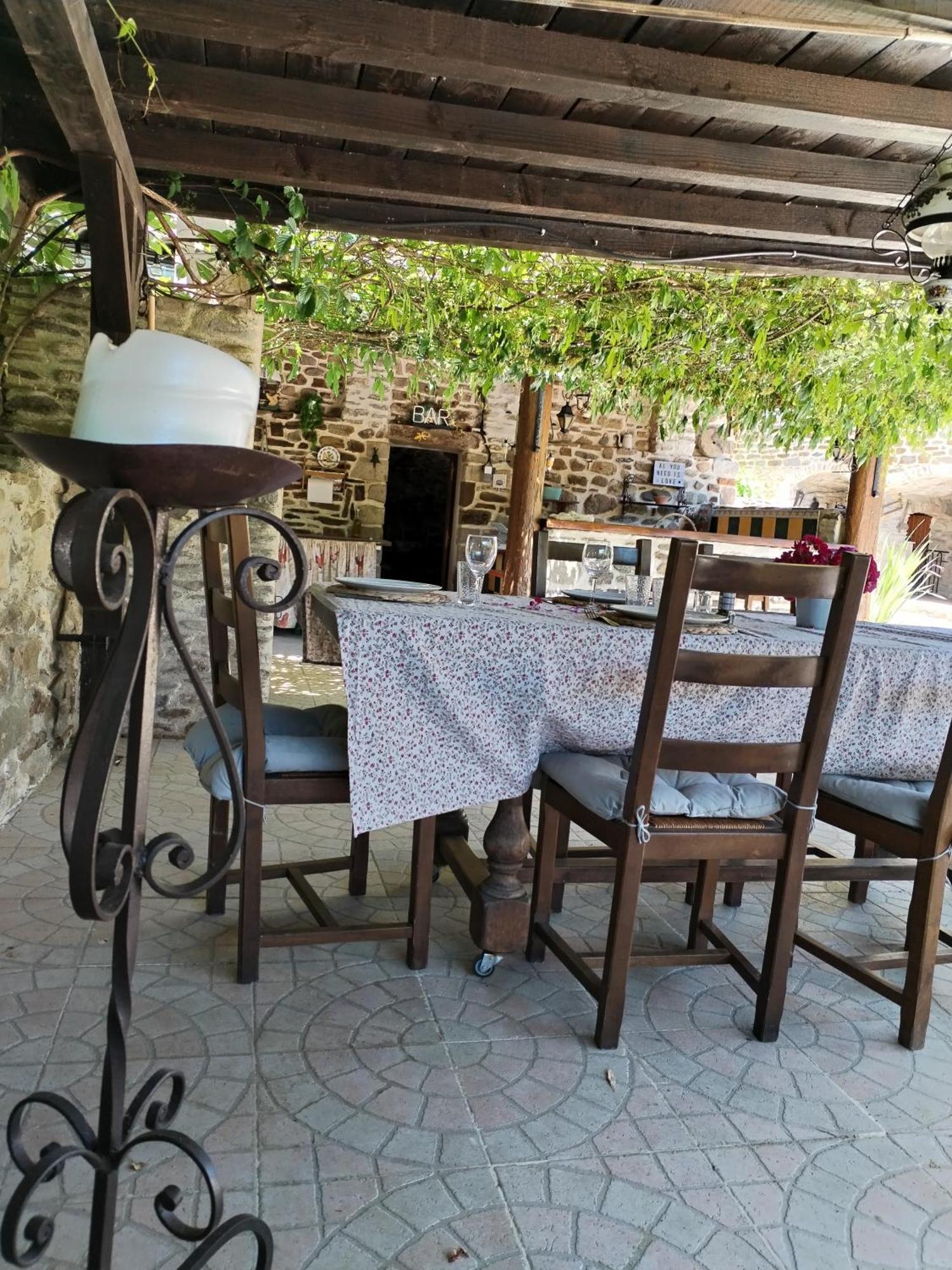 Gagnières Mes Maisons Gardoises, Two Gites Sleeping 13 With Two Private Pools, Kids Room, Laundry, Disco, Free Wifi, Linen And Dog'S Are Welcome מראה חיצוני תמונה